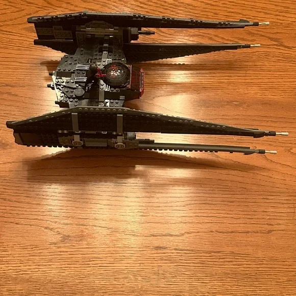 Lego - Picture 2 of 4